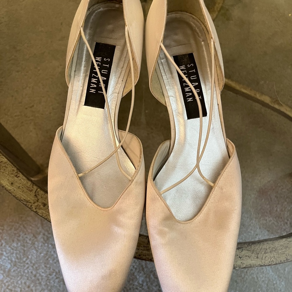 Stuart Weitzman Cream Heels with Elegant Cut-Out Design